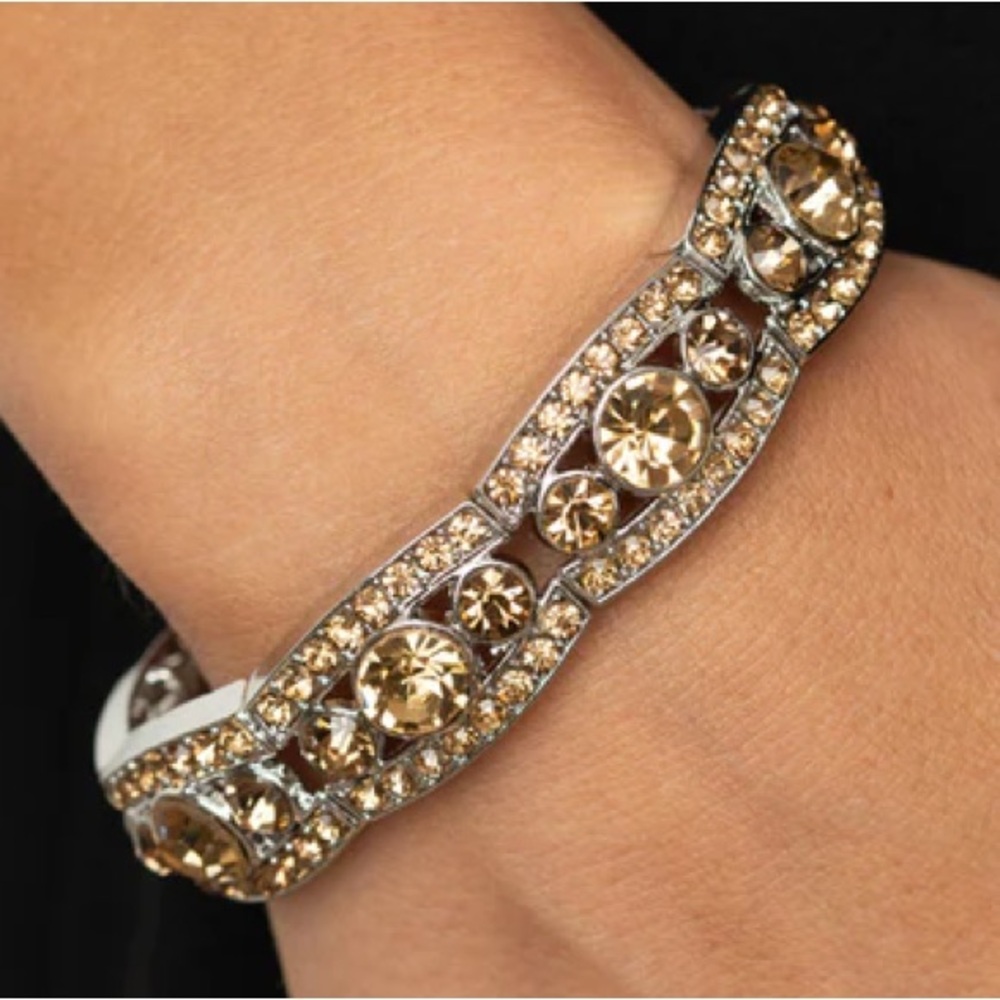 Silver rhinestone stretch bracelet